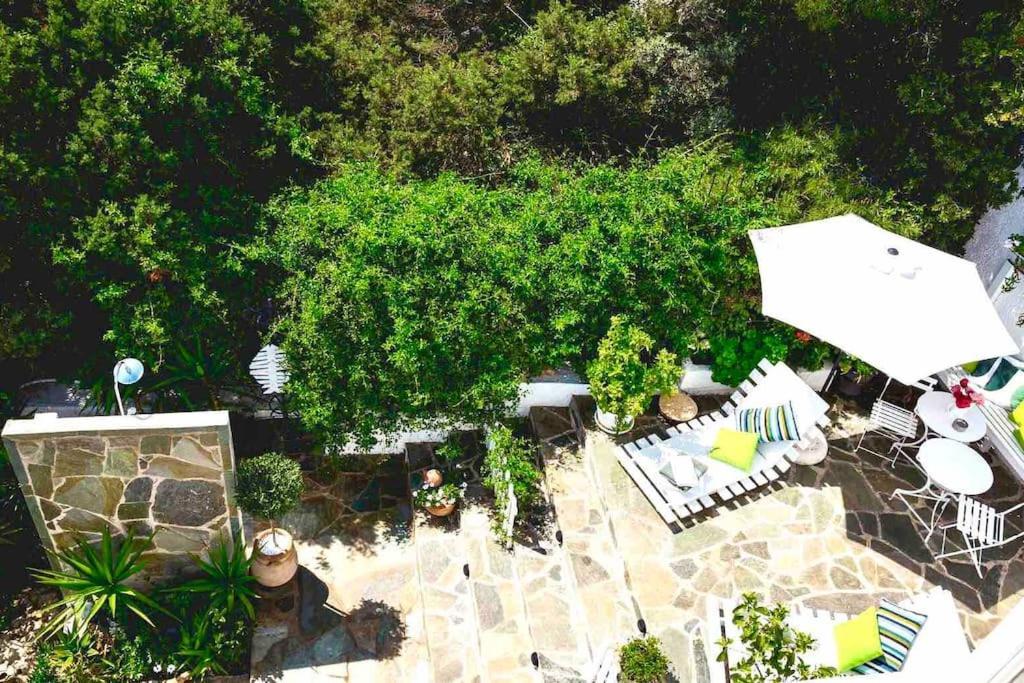 Cute Tiny House Villa Rafina  Exterior photo