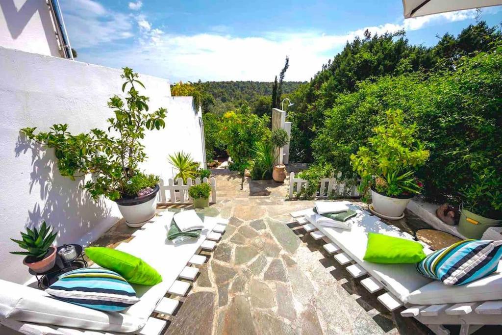 Cute Tiny House Villa Rafina  Exterior photo