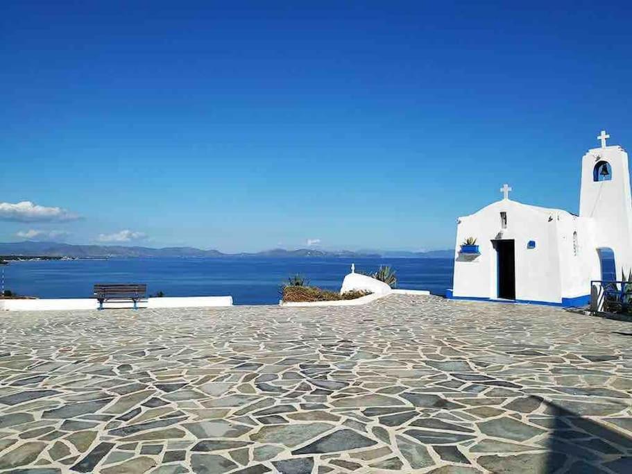 Cute Tiny House Villa Rafina  Exterior photo