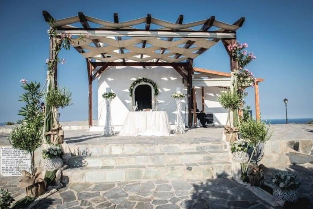 Cute Tiny House Villa Rafina  Exterior photo